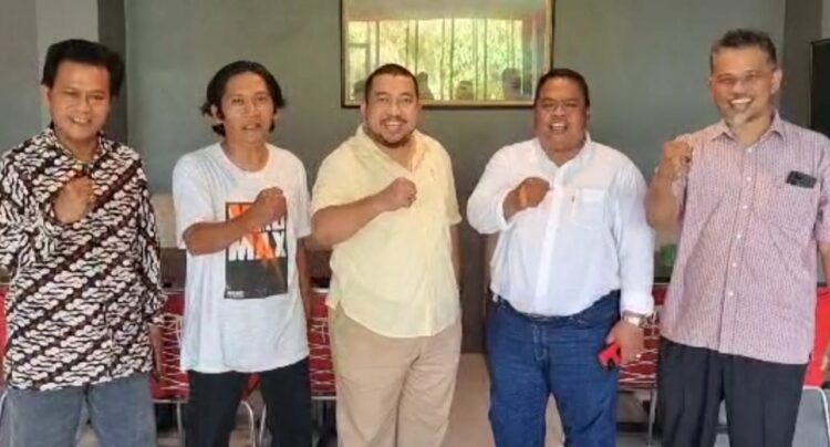 Kunjungi JBS, Pengurus Pusat Lingga Silaturahmi Dengan Ketum SMSI Pusat