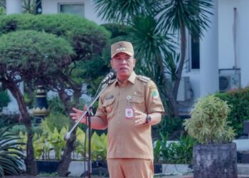 Pimpin Apel Rutin, Bupati Karawang Ajak Seluruh ASN Hemat Energi