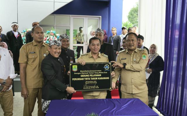Rayakan Hari Jadi ke-39, Perumdam Tirta Tarum Karawang Resmikan Gedung Pelayanan Baru
