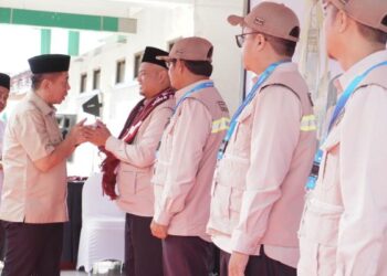 Lepas 444 Calon Jemaah Haji, Bupati Aep Tekankan Pentingnya Kesiapan Fisik